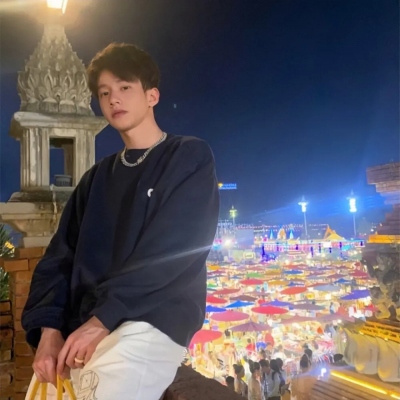 一男一女俊男美女 帅哥美女一对真人一张头像
