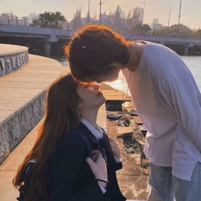 高冷俊男美女 微信霸气情侣头像一左一右