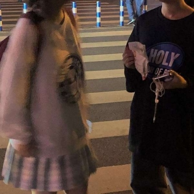 高清一对两张的酷甜情头图片 全糖甜情头