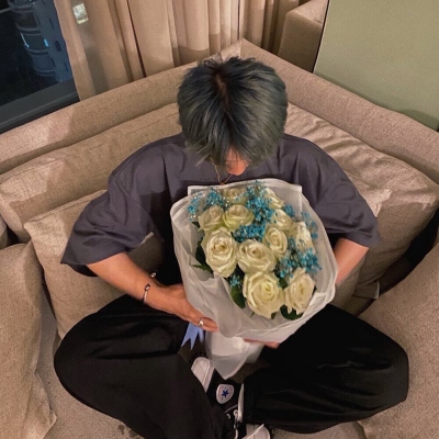高清情头情侣单人一人一张不明显图片 情头低调不明显