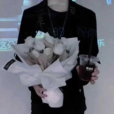 高清情头情侣单人一人一张不明显图片 情头低调不明显