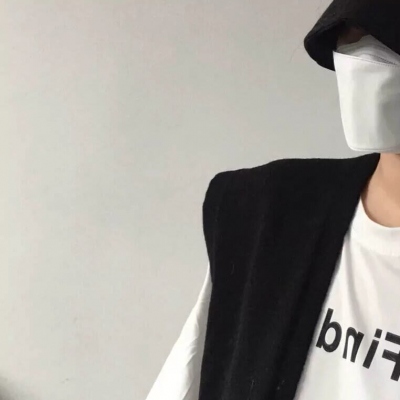 高清情头情侣单人一人一张不明显图片 情头低调不明显