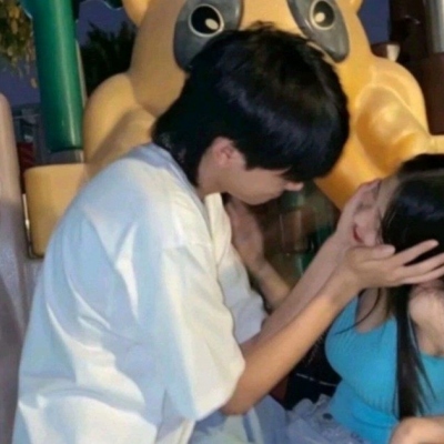 高清情头真人情侣不露脸可爱图片 超宠情头不露脸