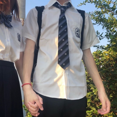 高清不露脸的制服情头jk图片 jk男女情头