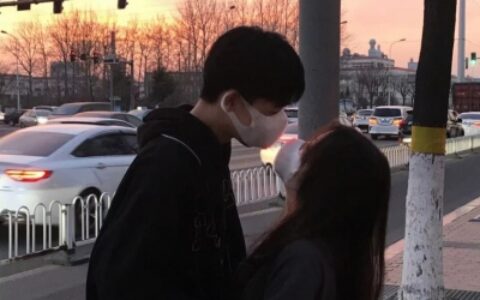 情头真人一男一女ins风情侣亲密图片