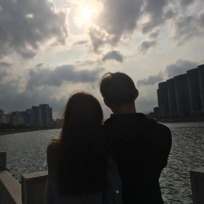高清一左一右的2021最新款情头真人图片 2021新款情头不易撞
