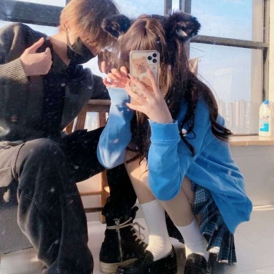 甜蜜情侣头像二人两张一对真人 特好看的真人情侣头像一对两张