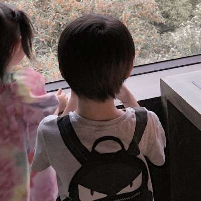 超级明显的情侣头像一对
