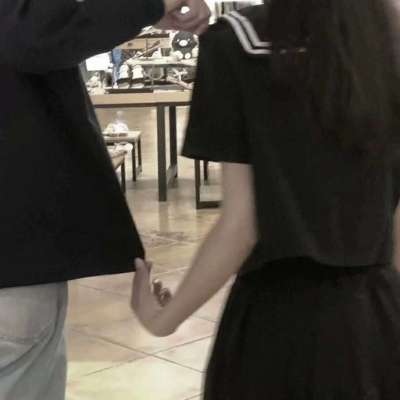 超级明显的情侣头像一对