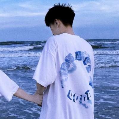 高清一左一右清新的蓝色系cp头像图片 蓝色风系情侣头像
