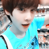 你是我的贪得无厌 qq情侣头像一左一右分开的真人图片