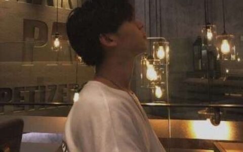 高清一男一女的2021最新单人情侣头像图片 2021单人情侣头像