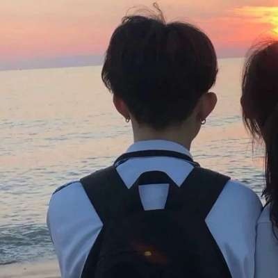 2021年最火的微信头像情侣专用一对