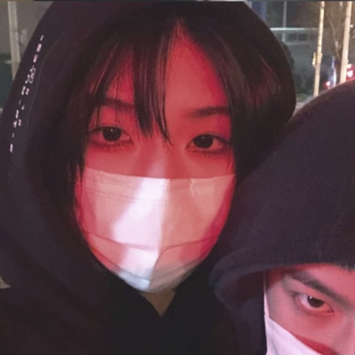 情侣头像2021最火一男一女双人图片