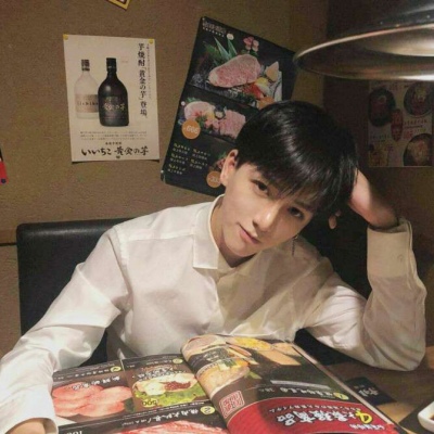 高清真人情头一对两张好看 真人情头一对二图