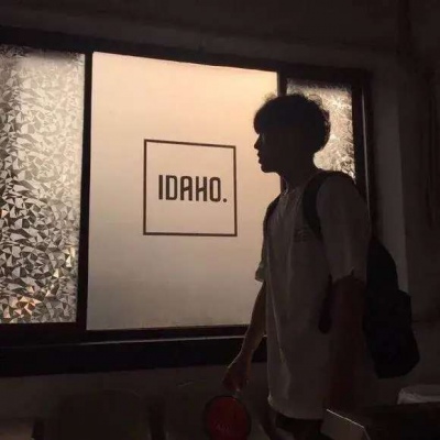 高清真人情头一对两张好看 真人情头一对二图