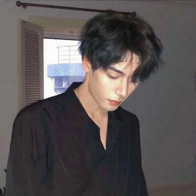 高清一男一女的情侣头像优质稍微不明显图片 情侣头像优质不明显