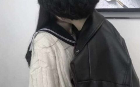甜蜜情侣头像一左一右小清新图片