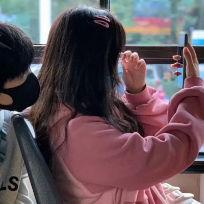 高清一对两张的ins小众情头图片 ins小众情侣头像