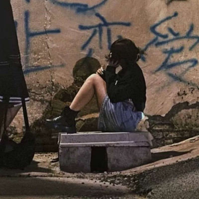 高清一对两张的ins小众情头图片 ins小众情侣头像