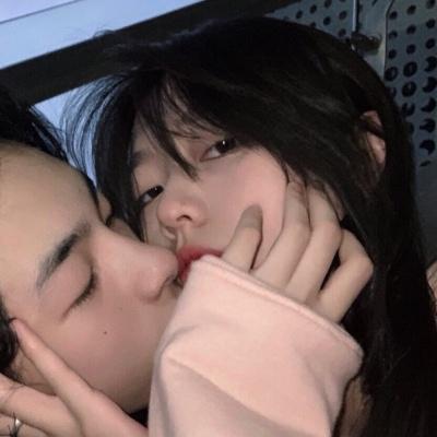 微信情侣头像图片一对两张真人