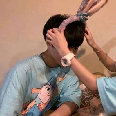微信情侣头像一对2张真人图片