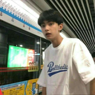 高清一对两张的情侣亲密照片头像图片 情侣照片头像双人