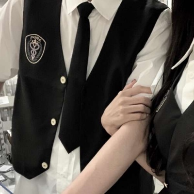 情侣头像不露脸的双人一对两张图片