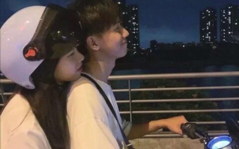 浪漫甜蜜 复古风格情侣头像图片