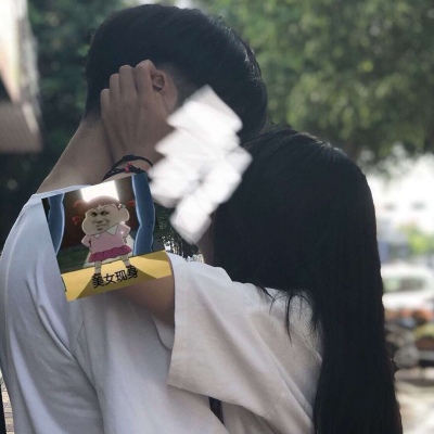 真人情侣头像高清原图一对两张图片