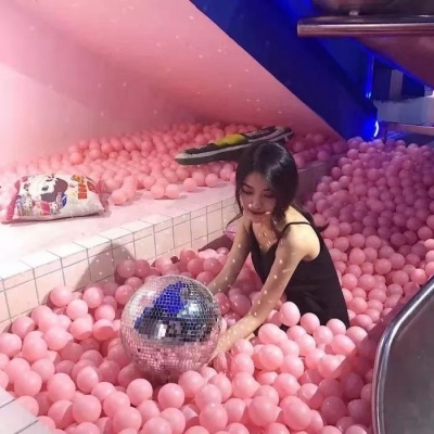 高清好看情侣头像美女帅哥一人一半图片 美女帅哥情侣头像分开
