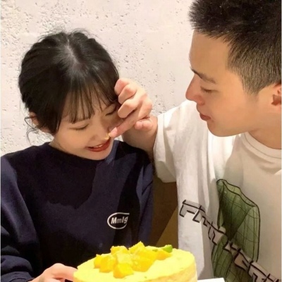 微信干净唯美恩爱情侣头像图片