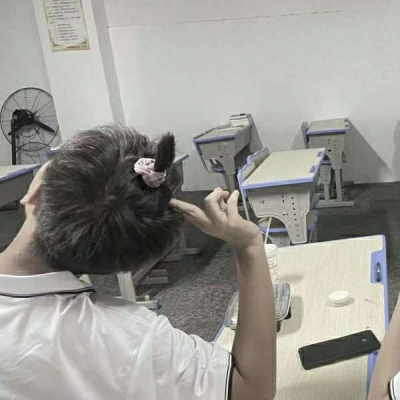 微信一左一右时尚情头图片