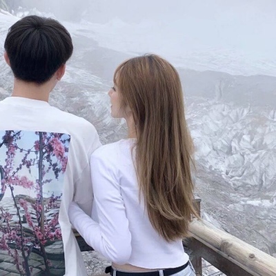 真人情侣头像男女唯美图片