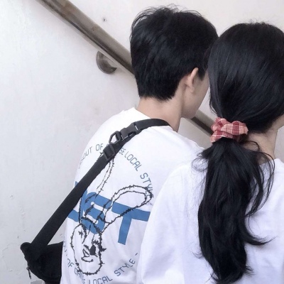 高清好看的情头一对两张唯美真人图片 QQ情头一对两张唯美