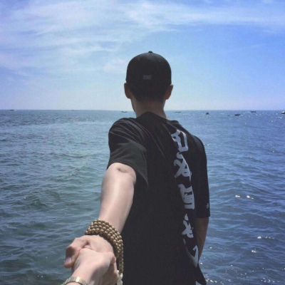 高清好看的唯美清新情头背影分开图片 唯美情头一对两张背影