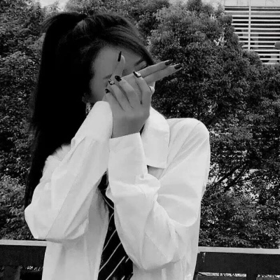 高清一男一女黑白高冷情侣头像图片 黑白真人情头