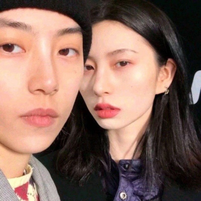 情侣头像成熟稳重两张,高清真人版的成熟cp头像一左一右图片