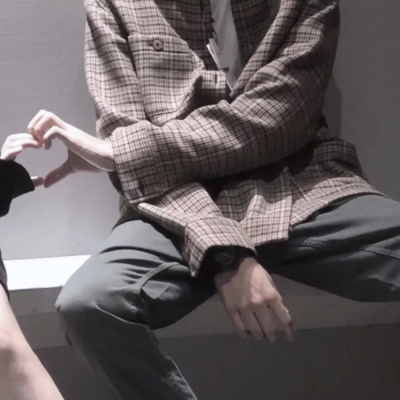 超级甜的真人情头,高清一对两张的超甜的情头双人图片