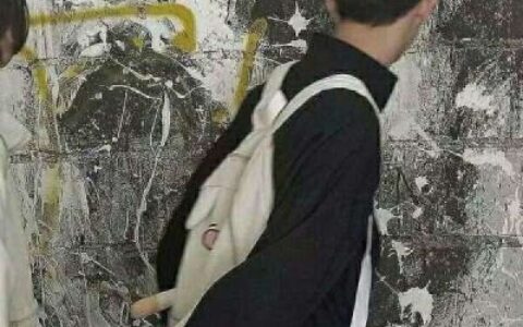 qq情头意境一对两张甜蜜图片