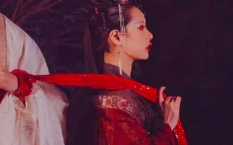 古风武侠情侣头像,高清一左一右的古风仙气情侣头像图片