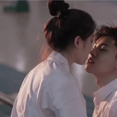情侣头像唯美清纯,高清唯美好看的清新情头一男一女一对图片