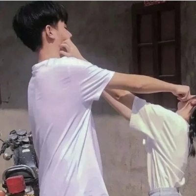 优质神仙真人情头,高清一对两张的神仙颜值真人情头图片