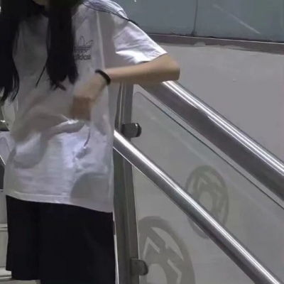 一男一女真人情头单人,高清真人版的情侣头像一男一女图片