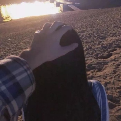 流行情侣头像一对两张高清图片