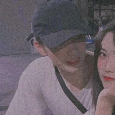 独一无二真人情侣头像一左一右图片