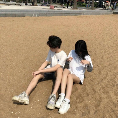 微信情头一对真人高清图片
