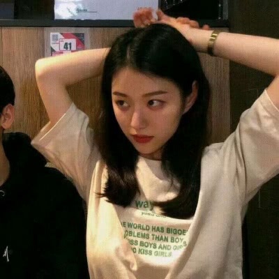 撒狗粮情侣 单人情头一男一女分开真人