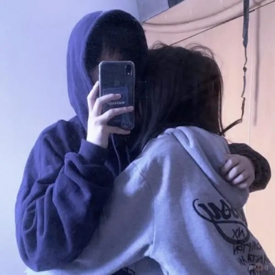 情头真人两张配对,高清好看的情侣头像真人甜蜜一对两张图片