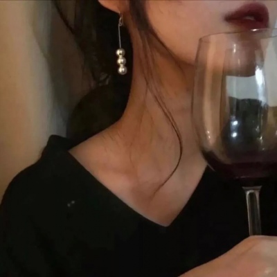 情侣头像高冷一左一右,高清好看的高冷情侣头像一人一张图片